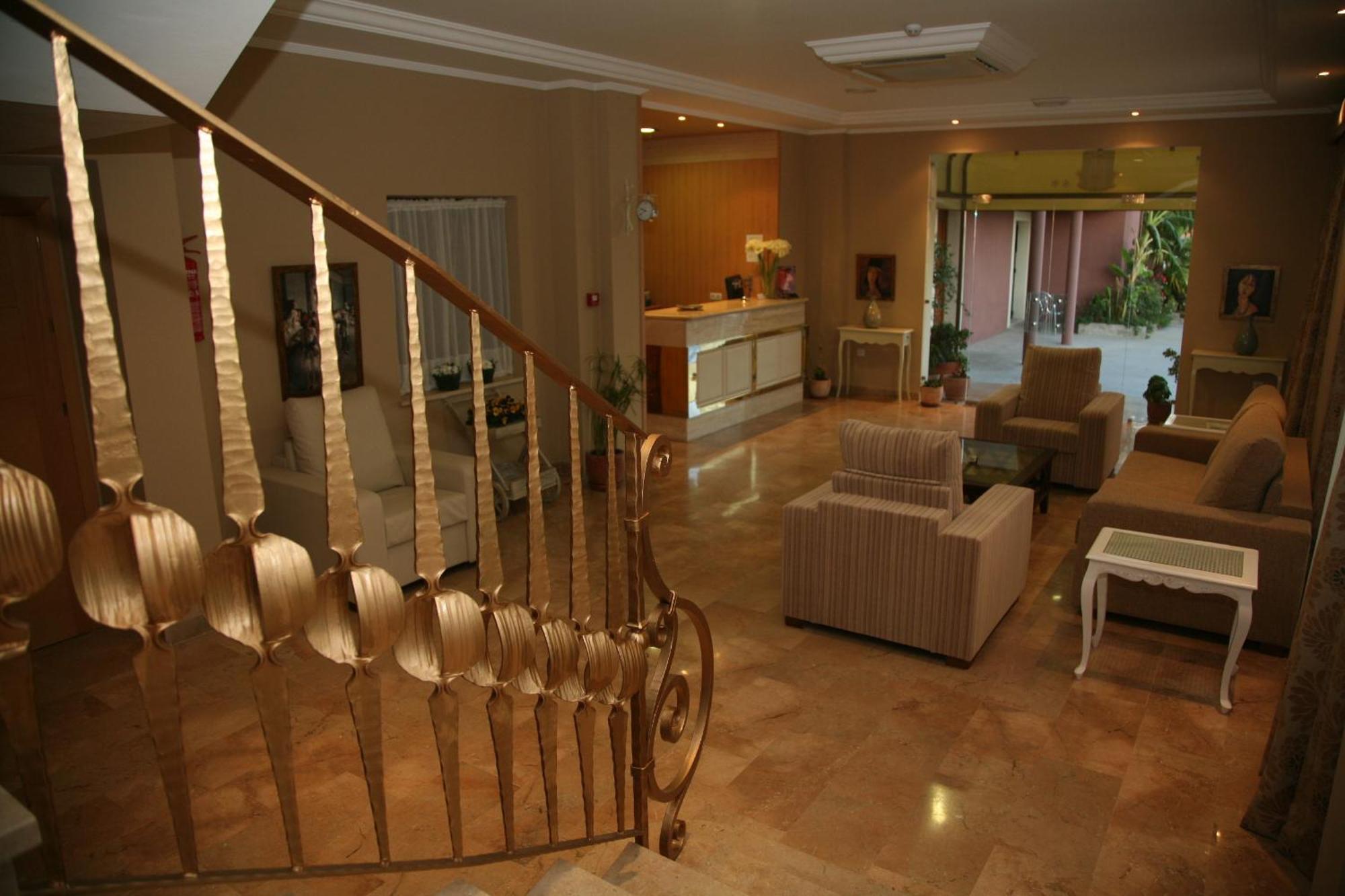 Hotel Torre Del Oro La Rinconada